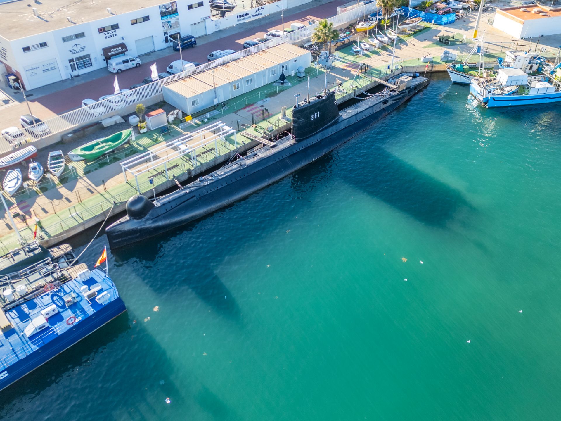 Museos Flotantes: Submarino y Patrullero Albatros 4